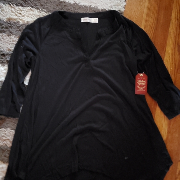 Medium Shirt Bundle - Picture 8 of 8